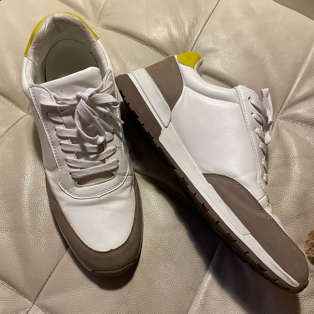 White sneakers w/ color trim on the heel